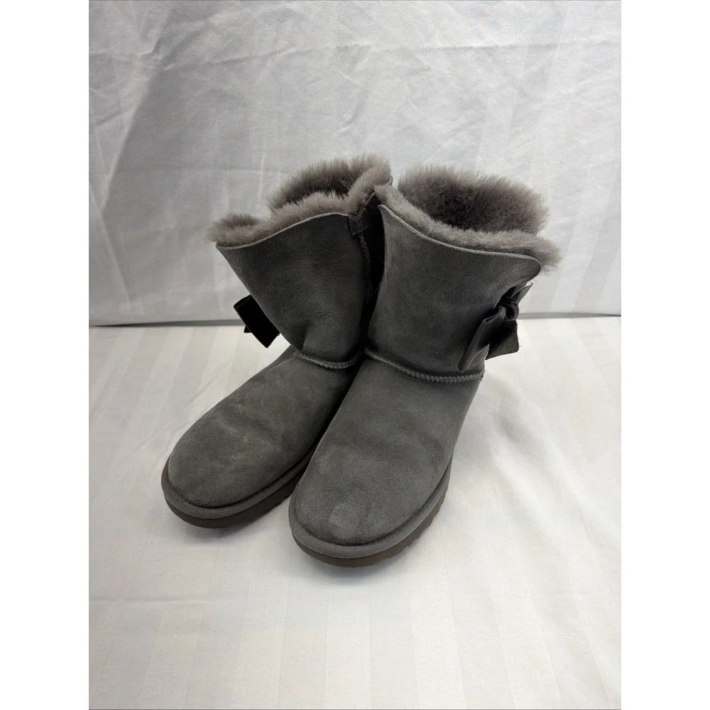 UGG Women's‎ Mini Bailey Bow II Boots Gray Suede, Size 9